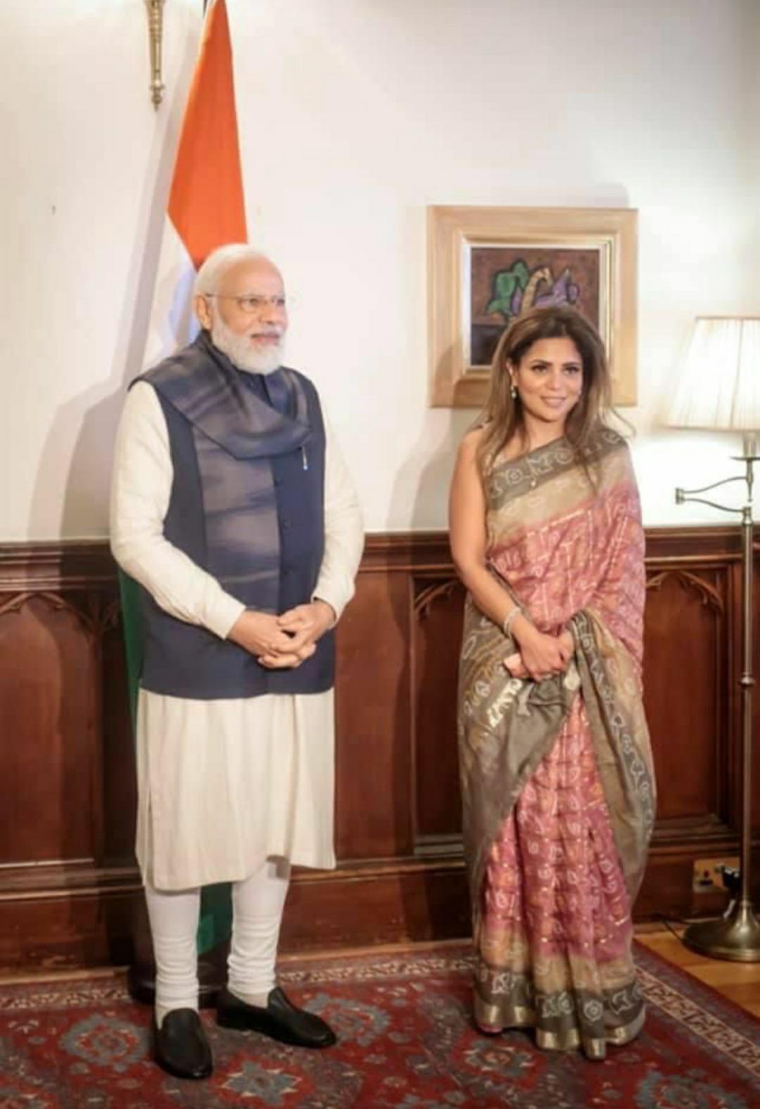 PM with Poonam